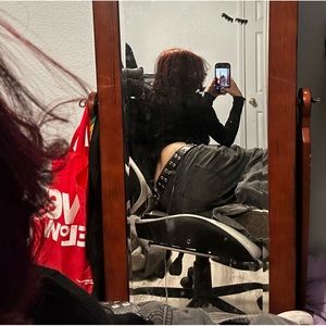 Meet your Posher, Dalilah